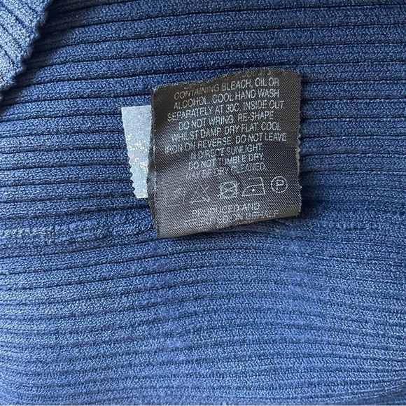 Iris & Ink Ribbed Bell Sleeves navy blue sweater 30660. - Picture 6 of 6